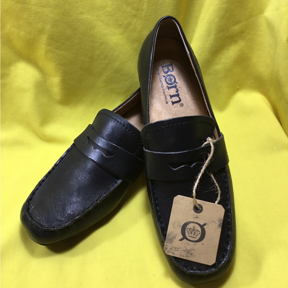 Born Women’s Black Leather Slip-On Penny Loafers SZ 8 NWT